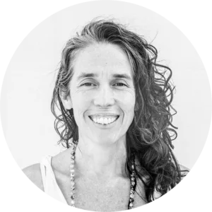 FORMACIÓN KUNDALINI YOGA I - INICIACIÓN 4 profes 0001 LAB 7386